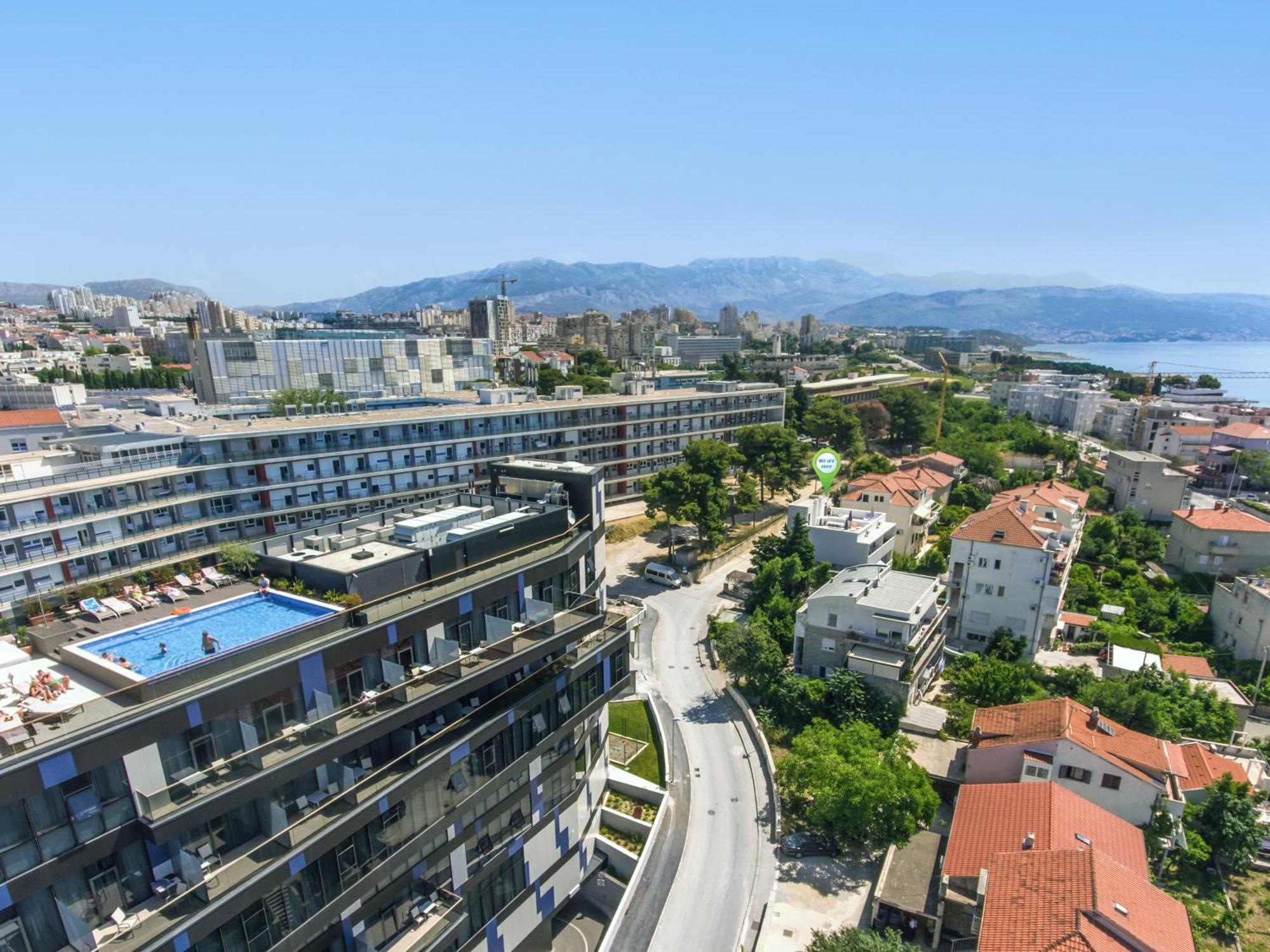 Apartment With Terrace And Free Parking - Beach Nearby Split Eksteriør billede