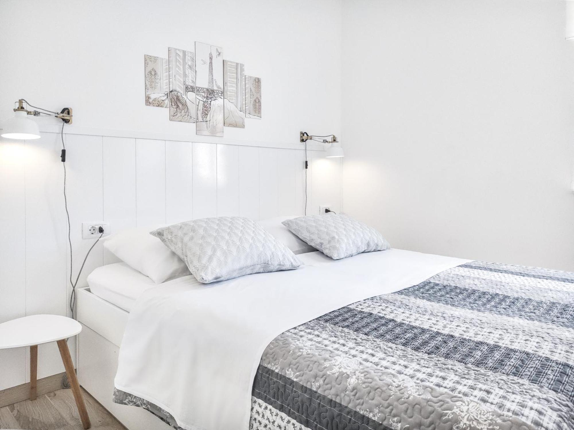 Apartment With Terrace And Free Parking - Beach Nearby Split Eksteriør billede